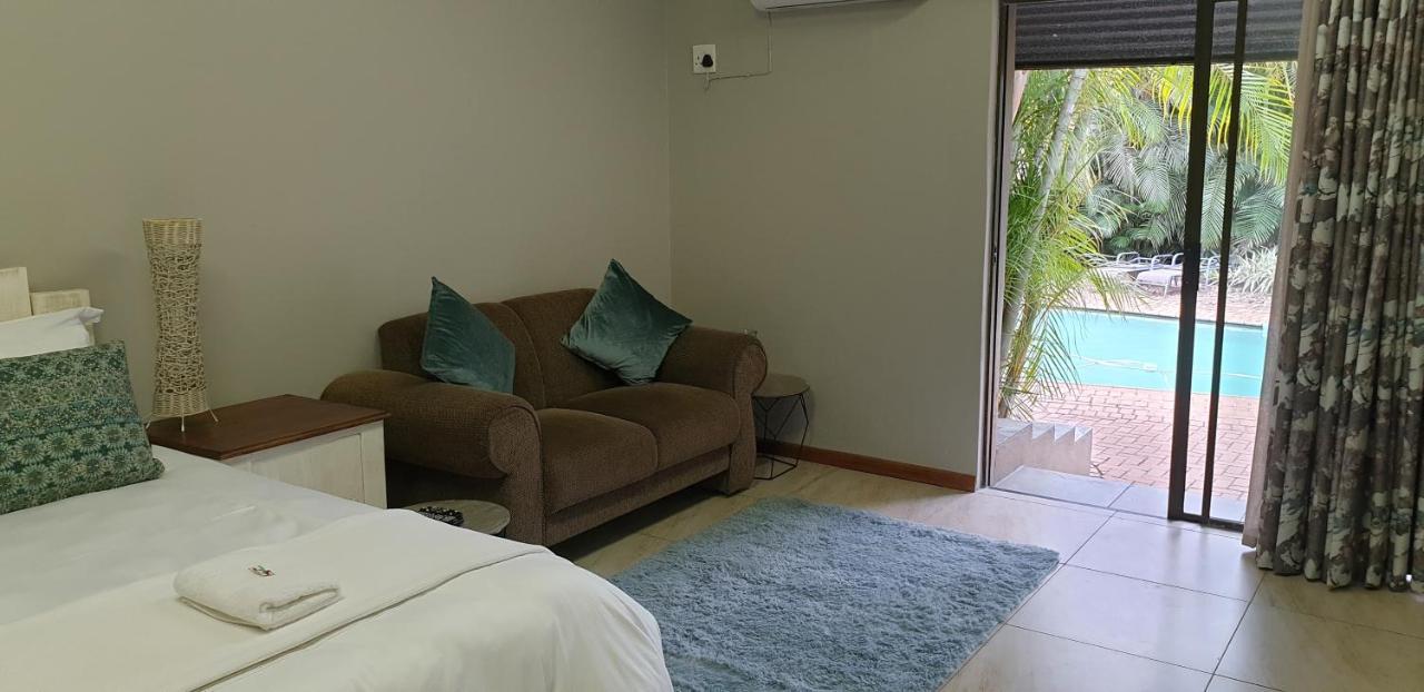 קומאטיפורט Stoep Cafe Guest House מראה חיצוני תמונה