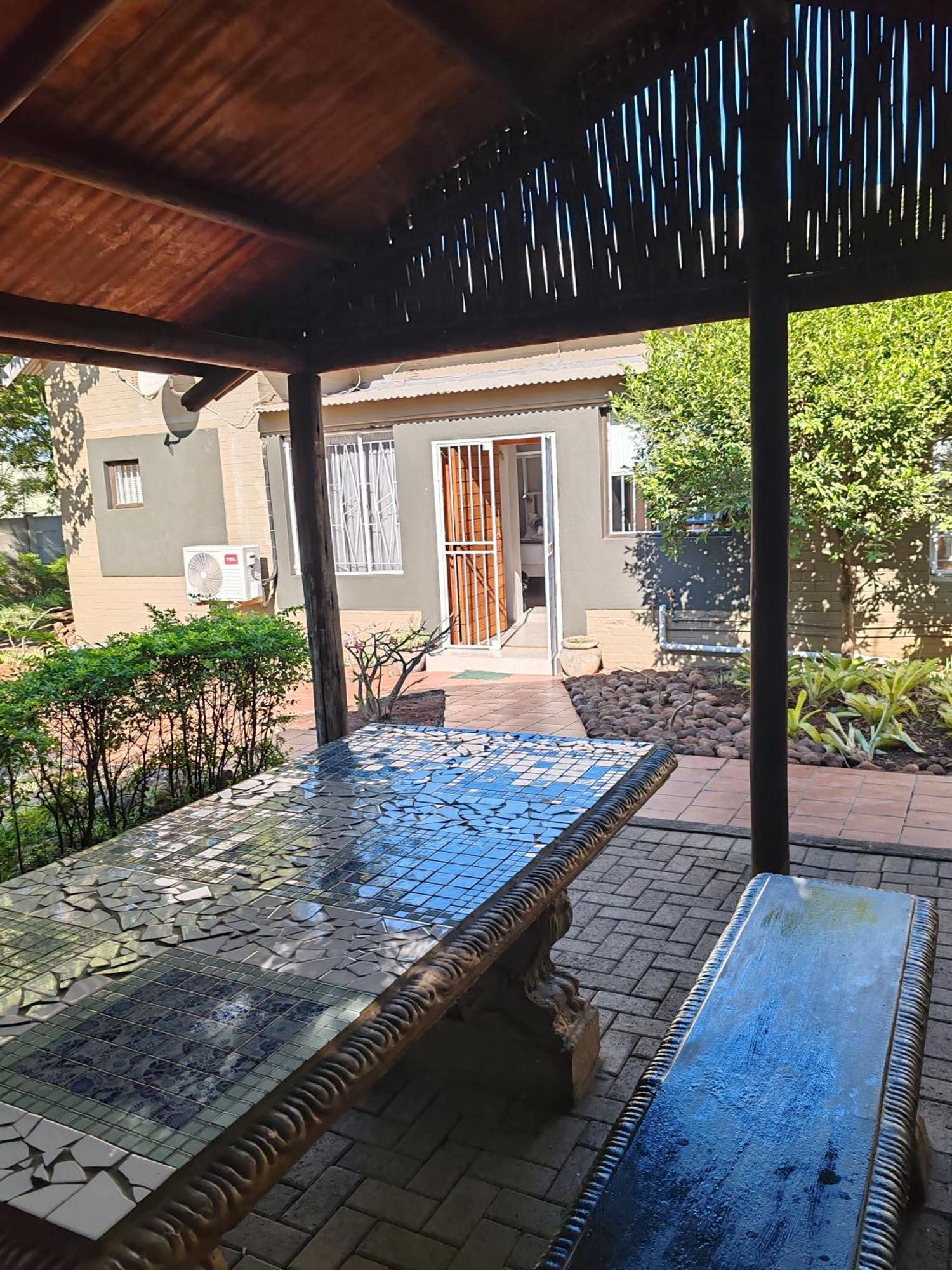 קומאטיפורט Stoep Cafe Guest House מראה חיצוני תמונה