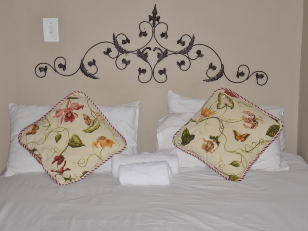קומאטיפורט Stoep Cafe Guest House חדר תמונה